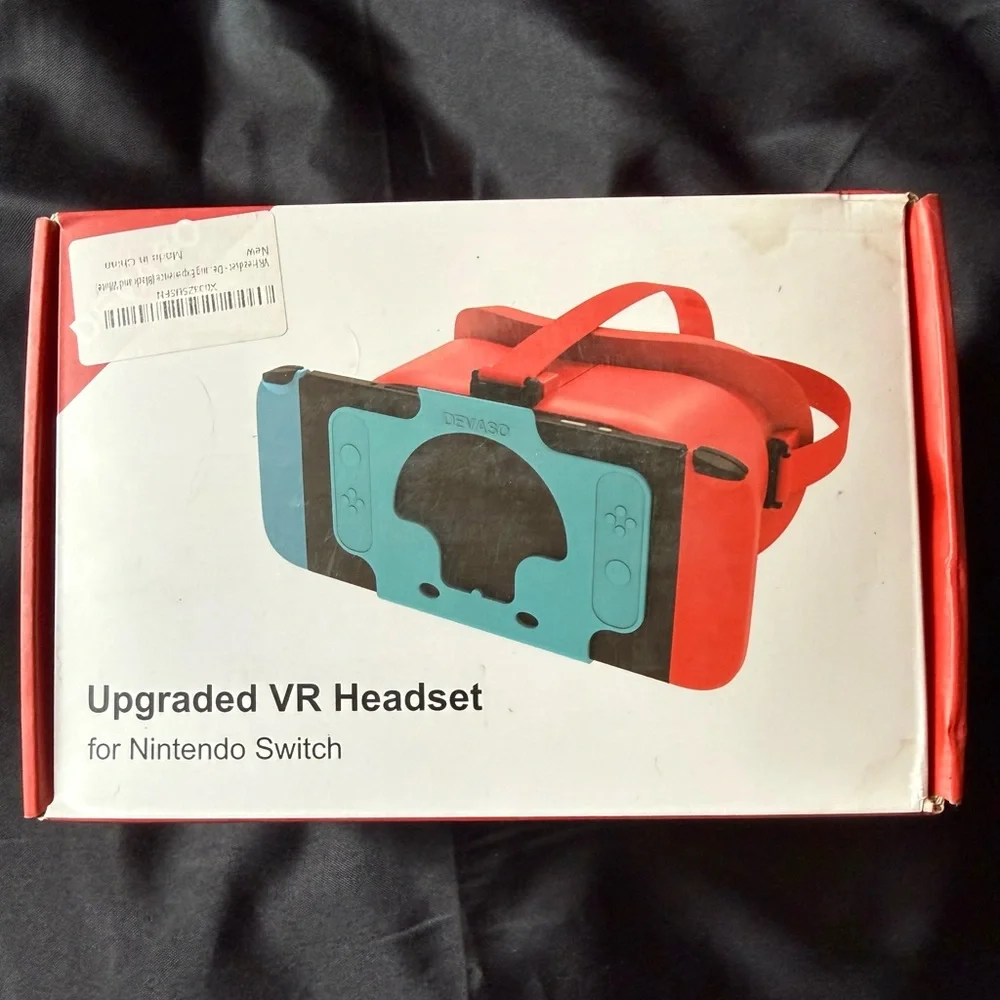 Red and Blue Smartphone VR Headset